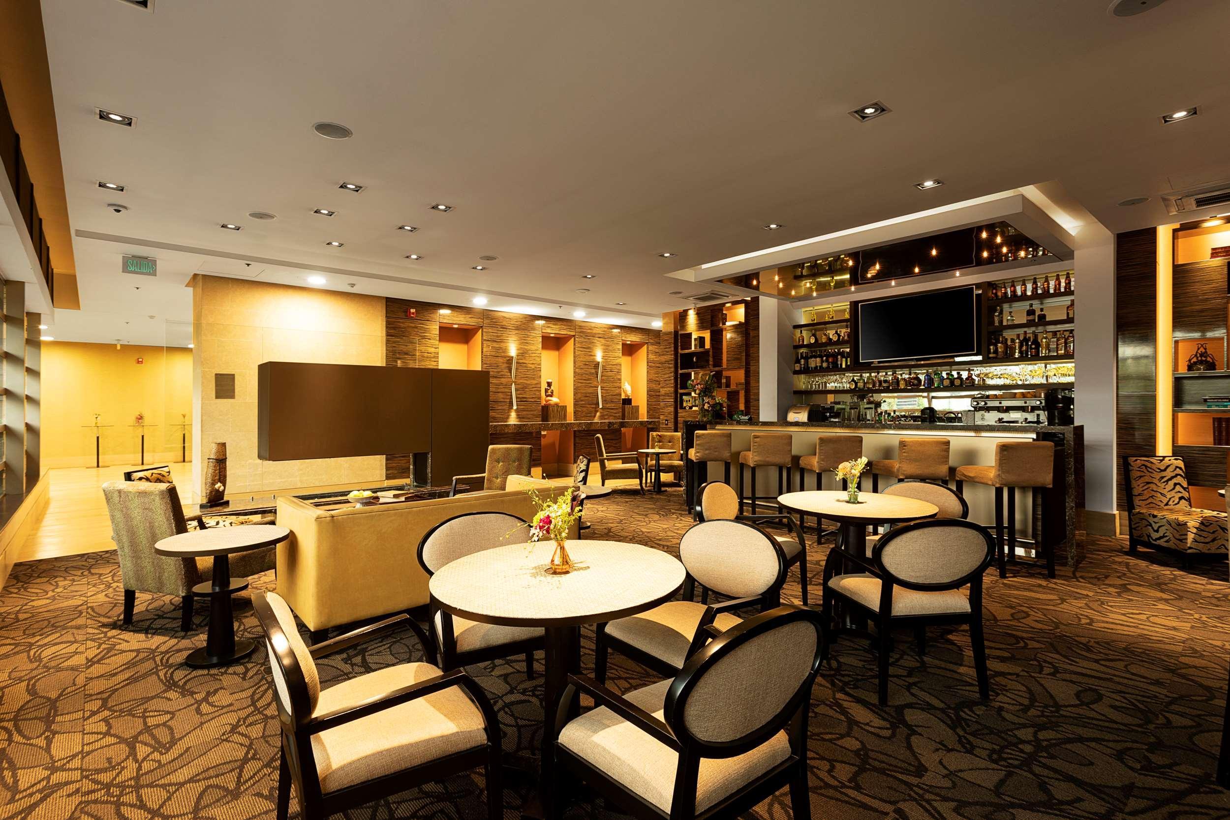 EK Hotel Bogota Buitenkant foto